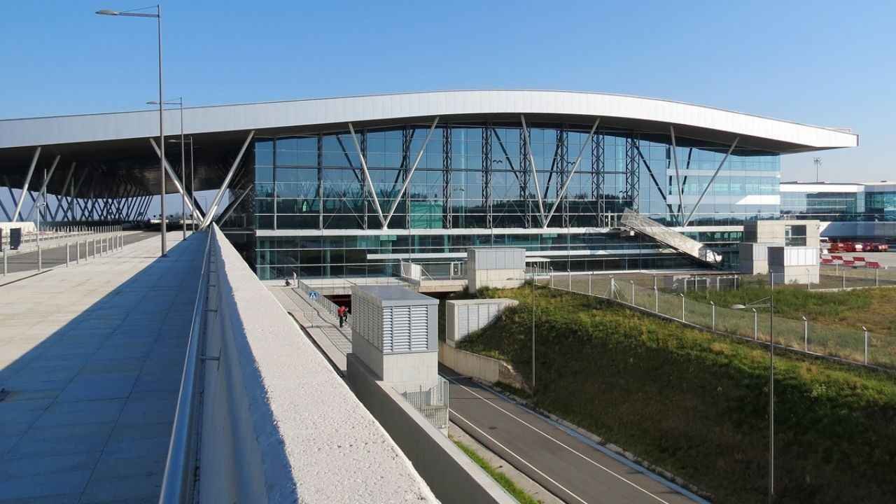Santiago de Compostela Airport (SCQ)