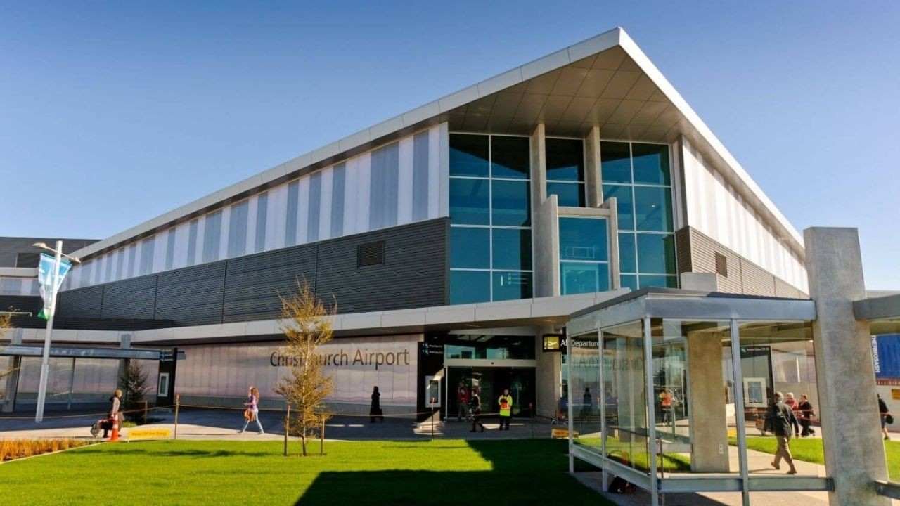 Christchurch International Airport (CHC)